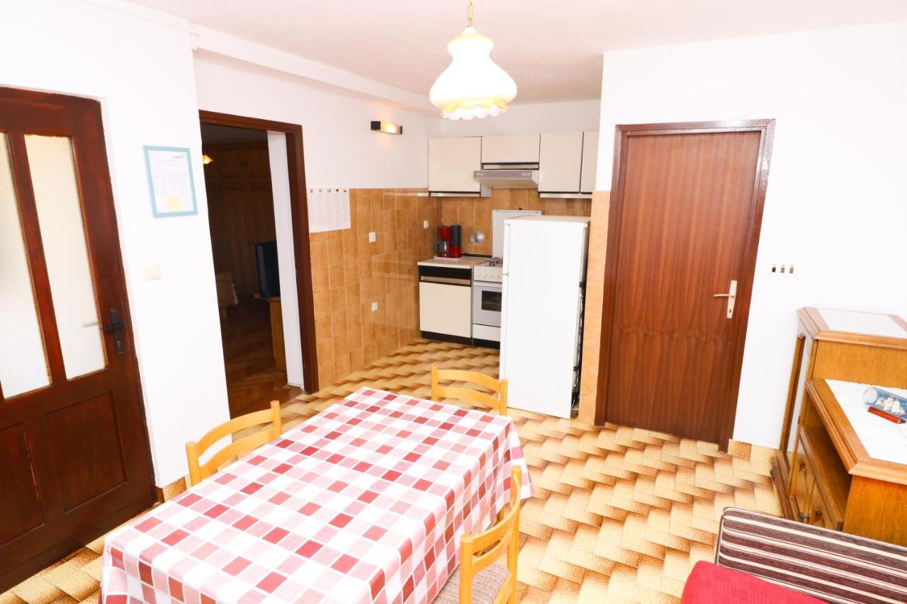 באסקה Apartment Beti With Balcony מראה חיצוני תמונה